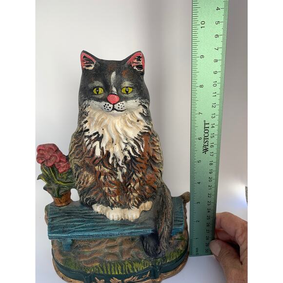 Vintage Cast Iron Doorstop Cat on a Bench - Picture 4 of 7